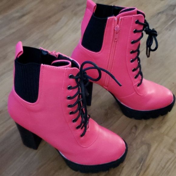 Yoki Pink Lug Laceup Booties - Picture 3 of 5
